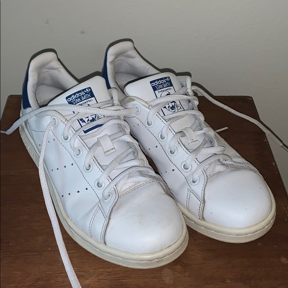 Stan Smith Adidas Shoes - Picture 2 of 4